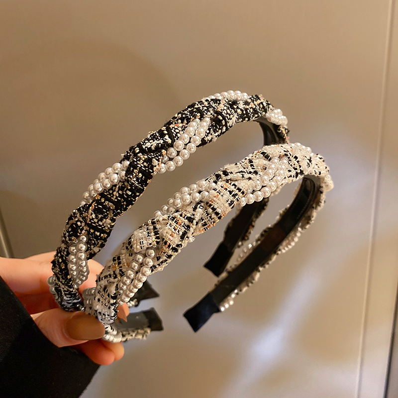 Couvre-chef enveloppé de perles pour femmes, Texture rétro, bandeaux de tempérament, mode luxe, accessoires pour cheveux de styliste, nouveauté 2023