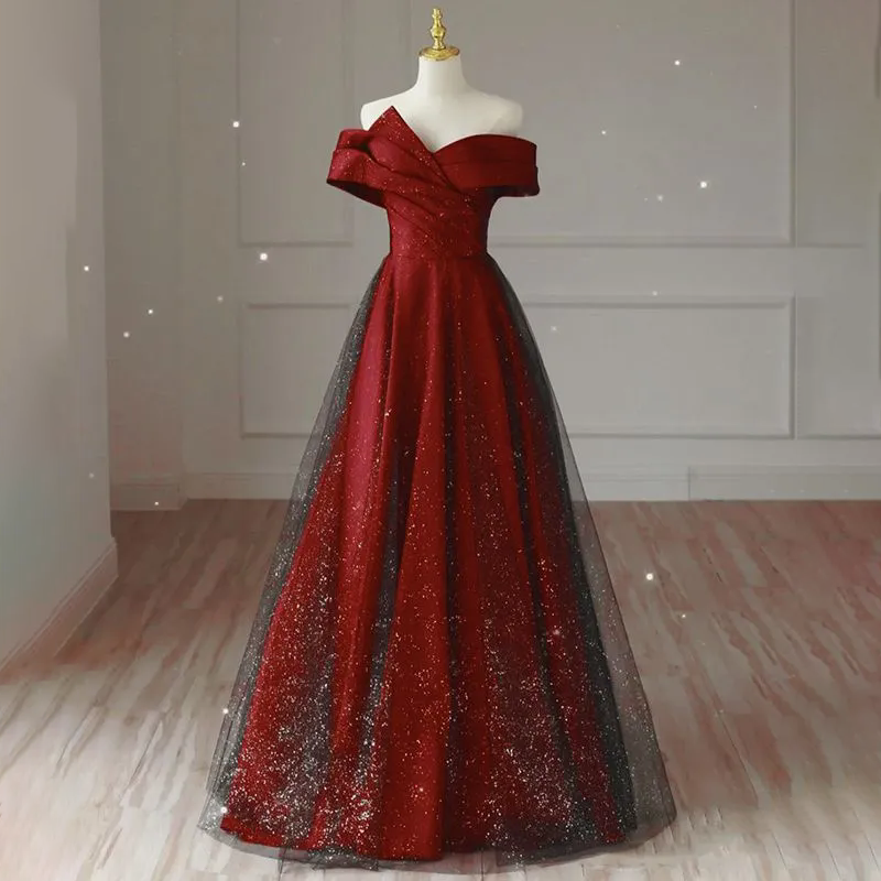 Robe de mariée de soirée 2026 Nouvelle Robe de mariée rouge haut de gamme à épaules dénudées Robe de fiançailles française pour femme