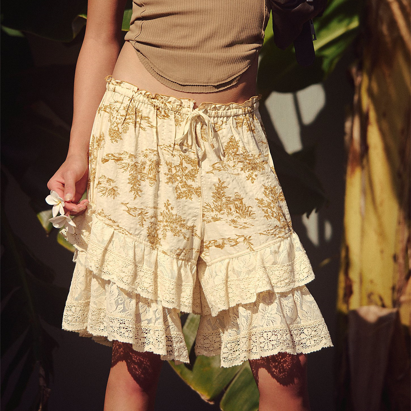 Pantalon ample pour femme, style bohème, à fleurs, longueur genou, Y2K, vintage, coquette, avec volants superposés et dentelle, short de pyjama