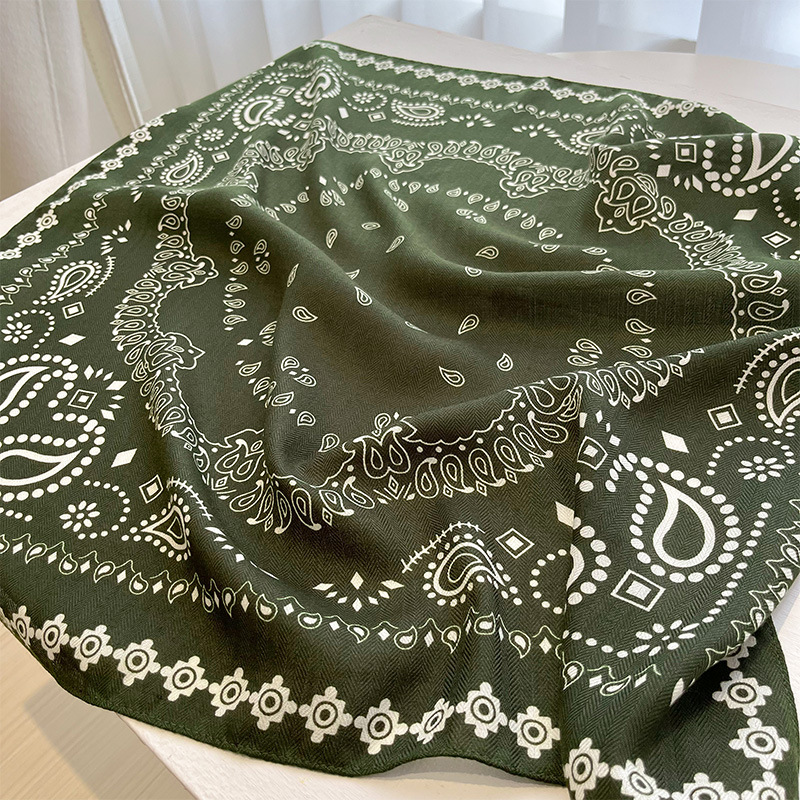 Écharpe carrée imprimée de luxe pour femme, 2024 coton, châle de printemps, enveloppes pour cheveux, main, poignet, sauna, kerchepostal, hijab, bandana, 70cm