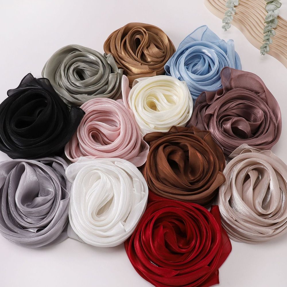 Foulard en soie de couleur unie, voile Hijab brillant en mousseline de soie, châle de protection solaire doux et Long pour l'extérieur