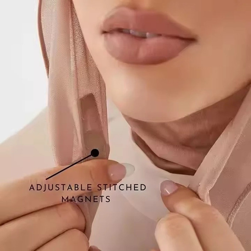Hijab instantané en mousseline de soie avec aimants intégrés femme musulmane Hijab couleur unie facile à porter châle enveloppement avec foulard Famme sous-capuchon