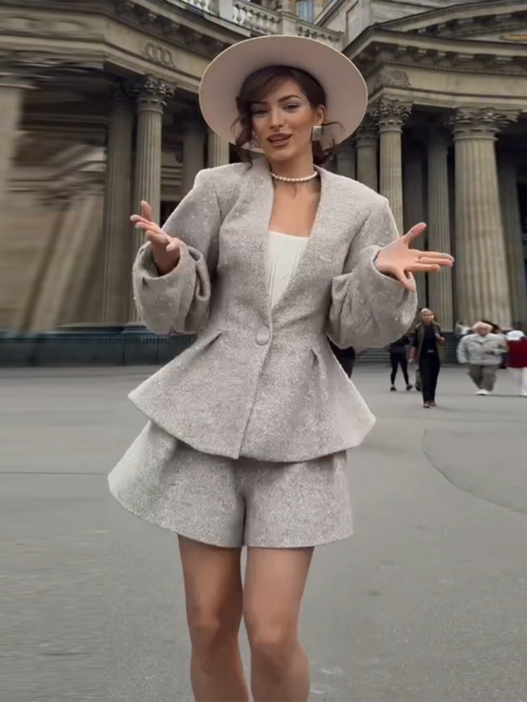 Jupe midi rayée structurée pour femme, décontractée, à empiècements, polyvalente, coupe ample, collection été-automne 2026, style chic streetwear