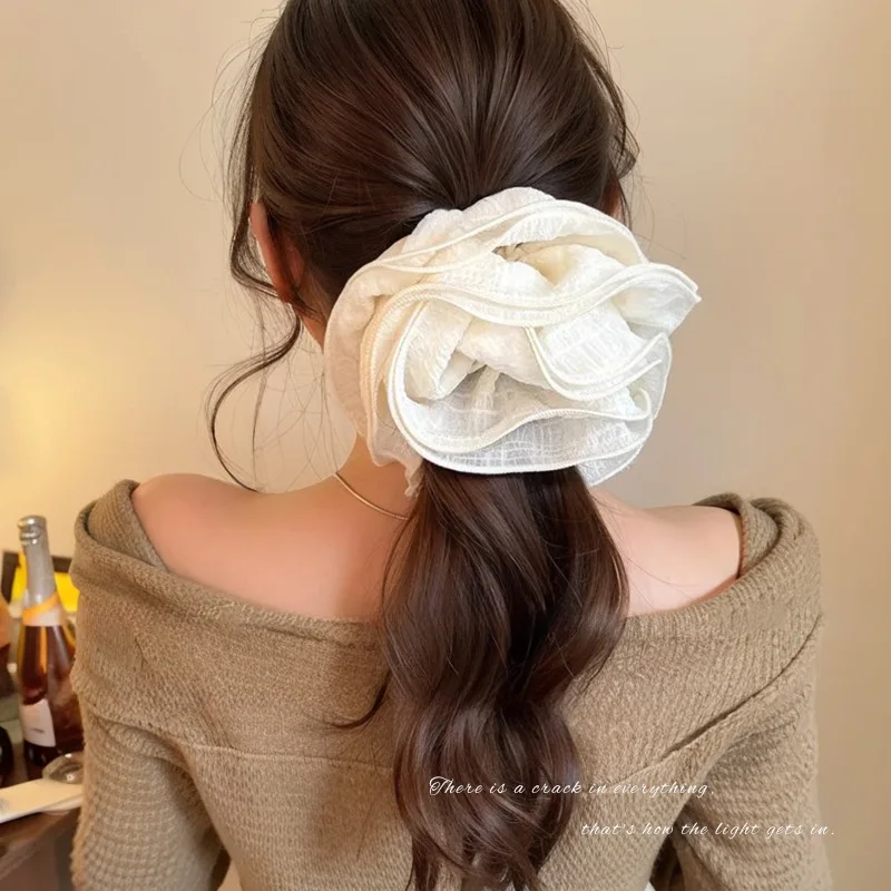 Grands attaches de cheveux pliées à volants de Style coréen pour femmes, nouvelles bandes de cheveux à sensation de mode 2025, accessoires de cheveux à fleurs très grandes têtes