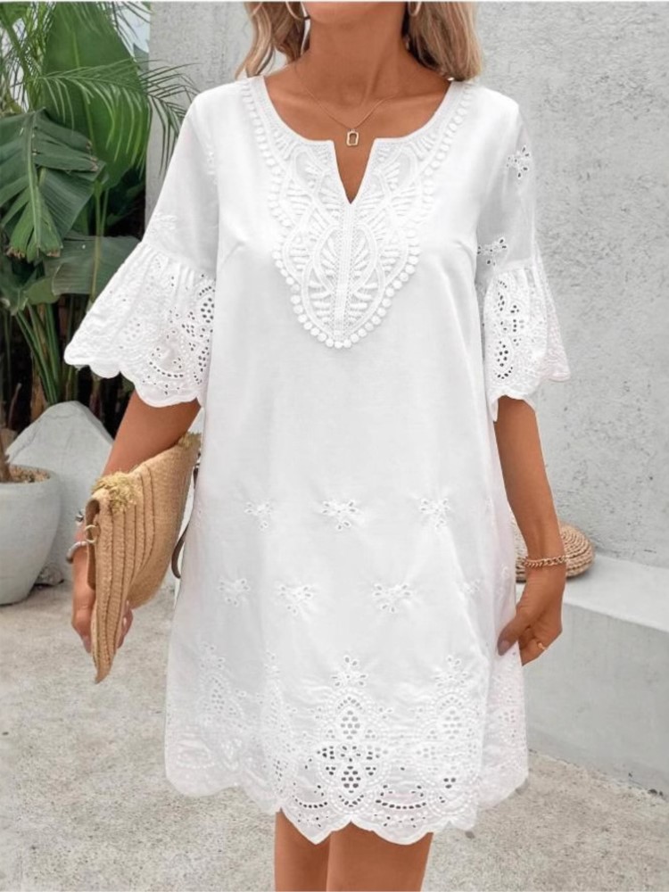 Nouvelle Robe Décontractée Chic à Col V en Dentelle et Manches Courtes, Élégante et Creuse, Blanche, Idéale pour le Bureau, les Fêtes et les Vacances, Robe Femme Été
