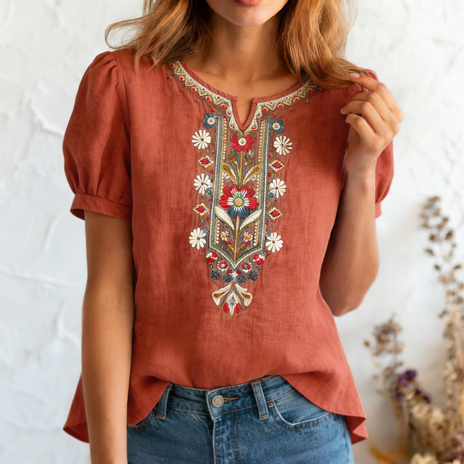 Nouveau lot de t-shirts vintage pour femmes, chemisiers décontractés fins brodés, style rétro artistique, en coton et lin respirant à manches courtes