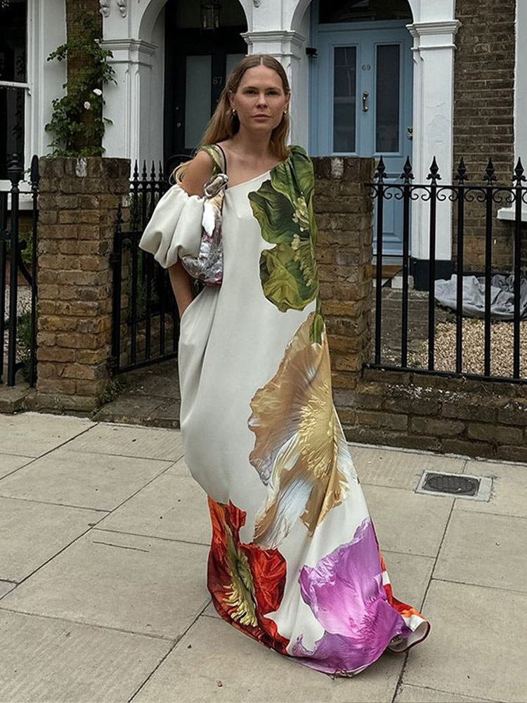 Robe Camisole imprimée décontractée pour femmes, col incliné à la mode, épaules dénudées, robes amples, nouvelle tenue de rue d'été 2025