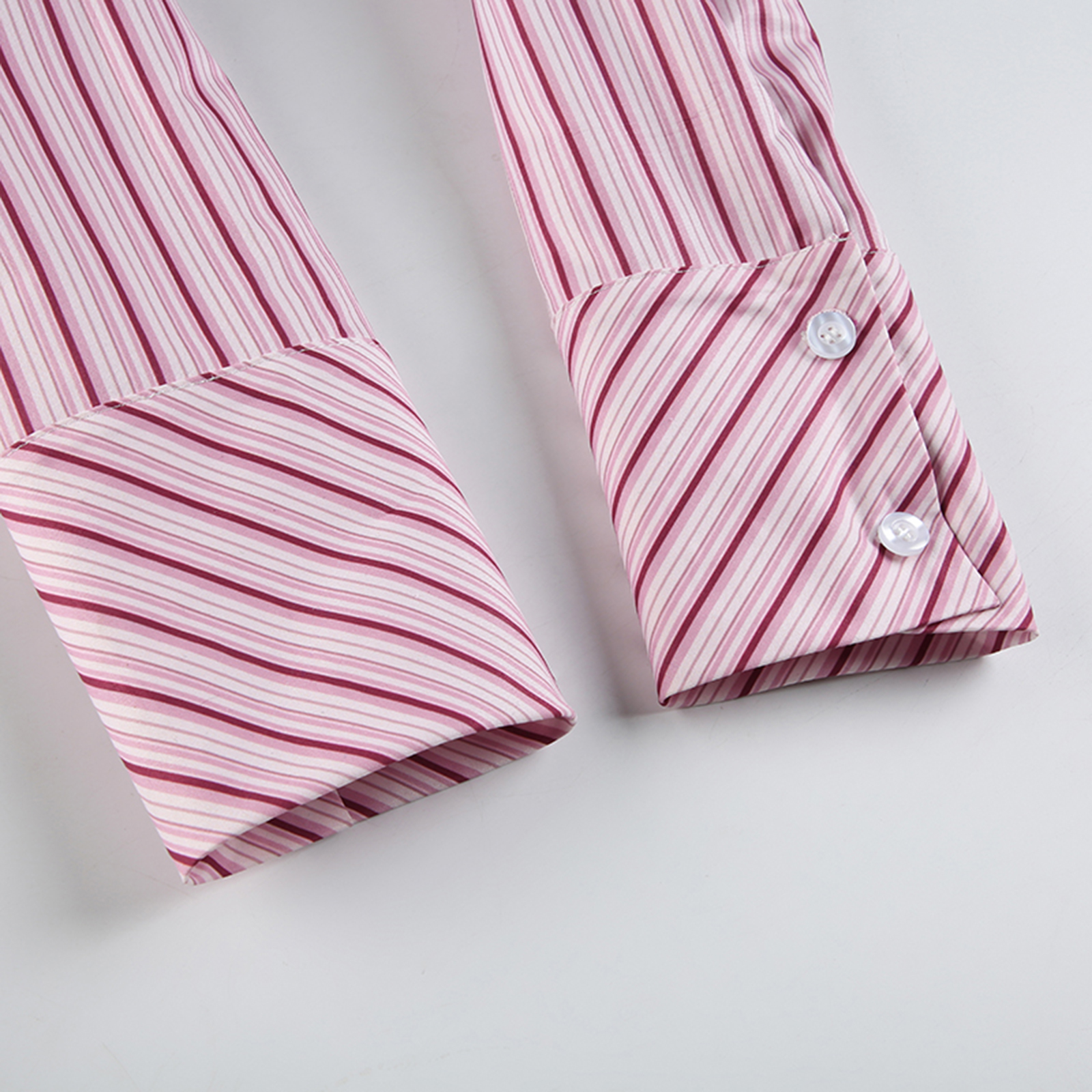 Chemises à col imprimé rayé pour femmes, à la mode, manches longues, coupe ajustée, boutonnée, hauts courts pour printemps et automne