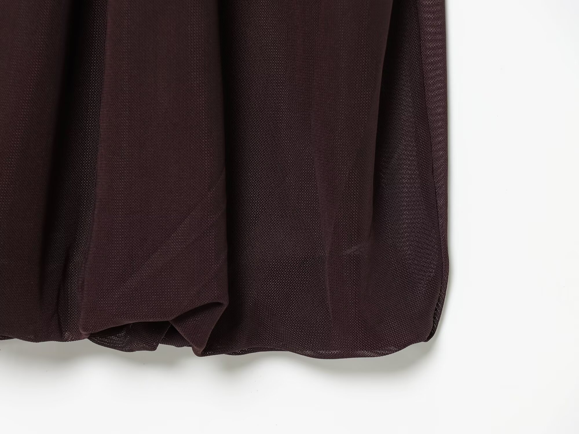 Robe longue élégante et chic en tulle sans manches KONDALA pour femme, style vintage tendance, coupe ajustée, collection Printemps-Été 2026, idéale pour les vacances et les occasions décontractées