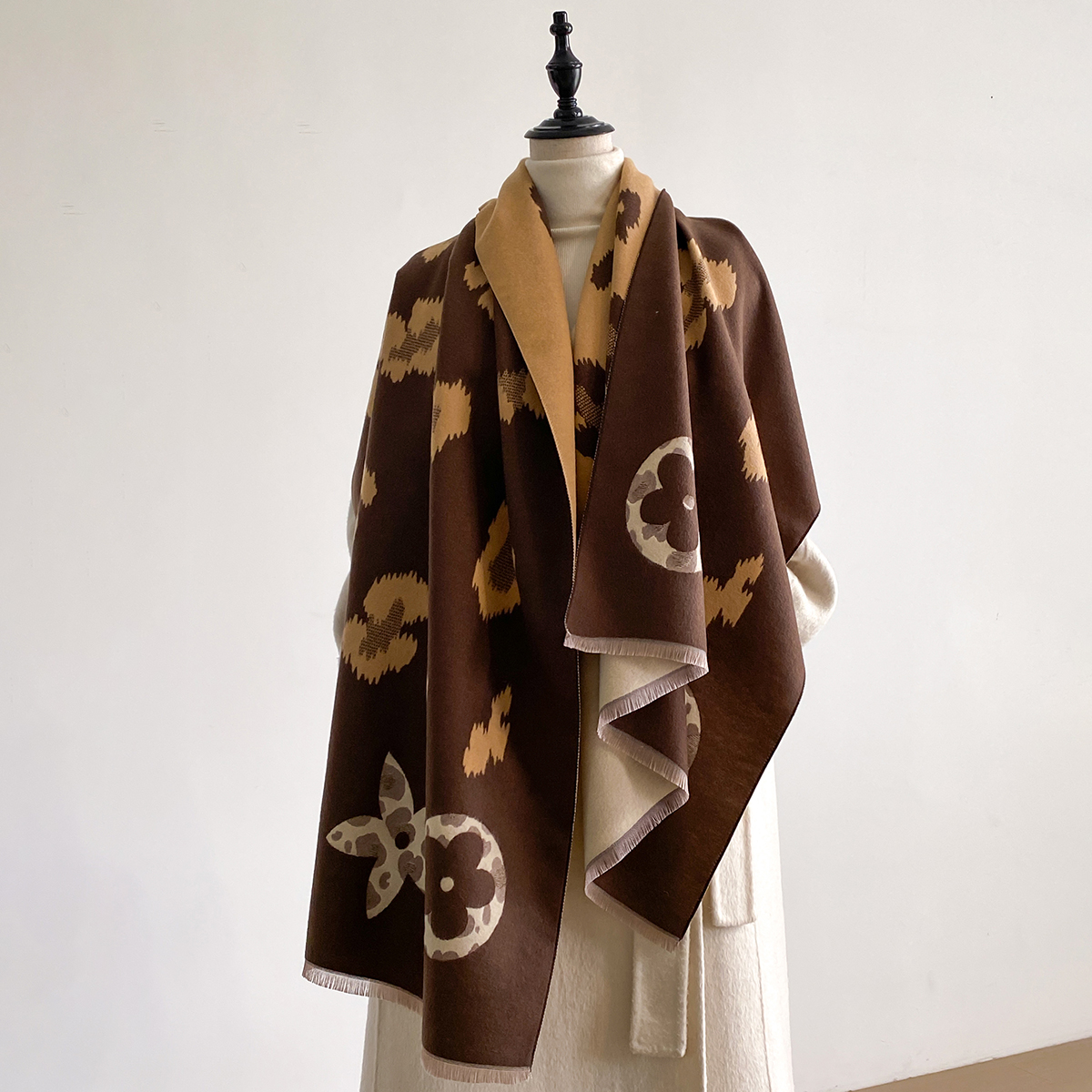 Dames élégantes Pashmina Jacquard Imitation cachemire foulards hiver épais chaud double face châle résistant au froid coupe-vent couverture écharpe