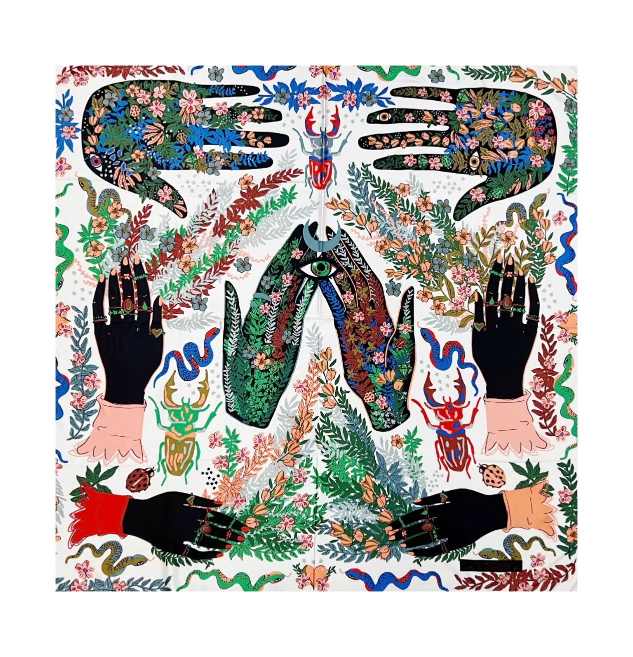 Écharpes en soie pour femmes, foulards de luxe haut de gamme 	 Écharpe carrée au design graffiti, 120cm X 120cm, foulard fin