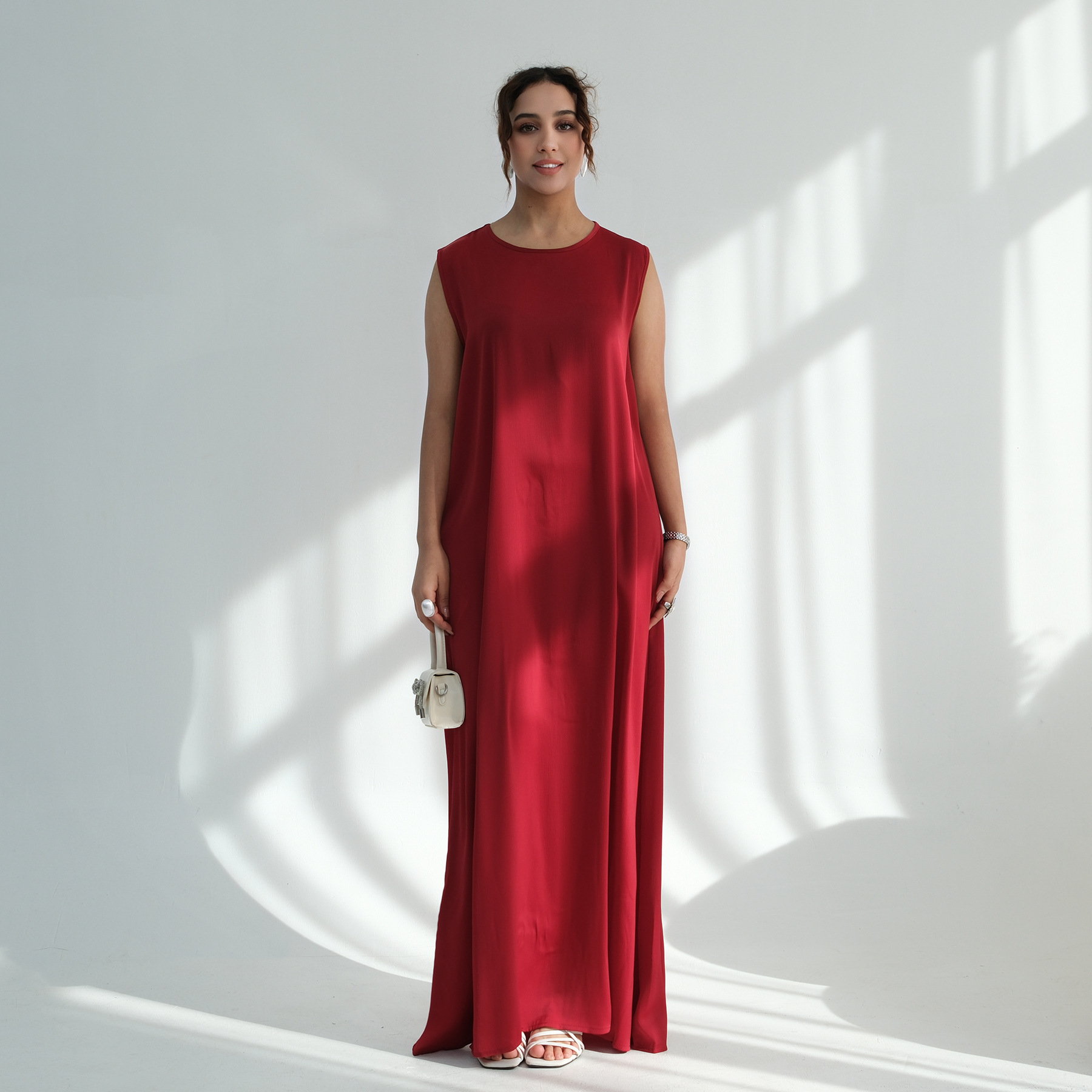 Robe longue sans manches pour femme, col rond, couleur unie, style basique, maxi, pour le bureau, printemps-été 2026