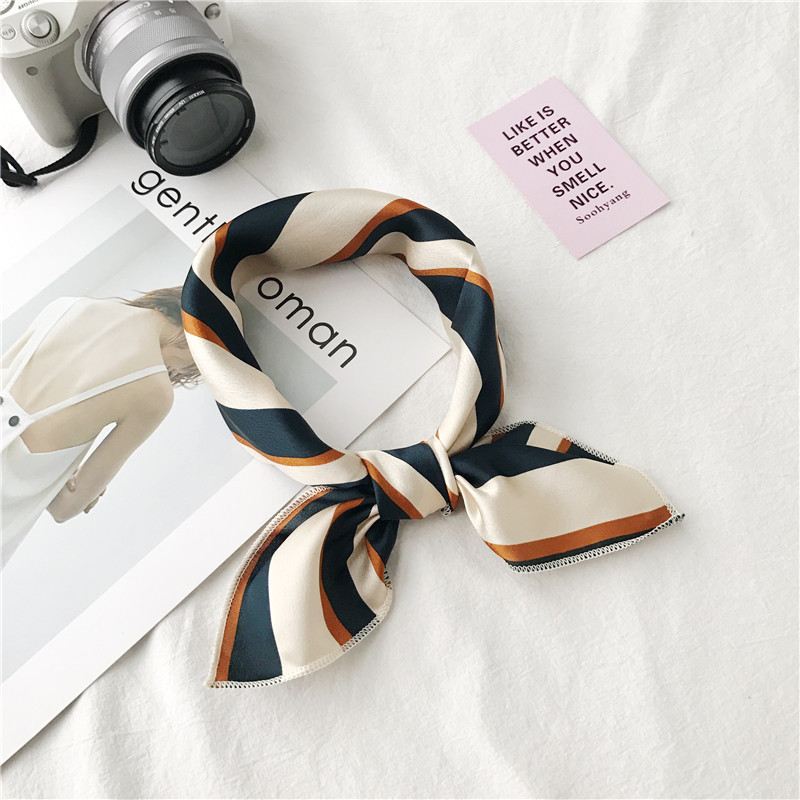 Écharpe de cheveux en satin imprimé animal pour femme, petit carré, soie, cou, anneau, foulard de tête d'hiver, mode de luxe, 2020