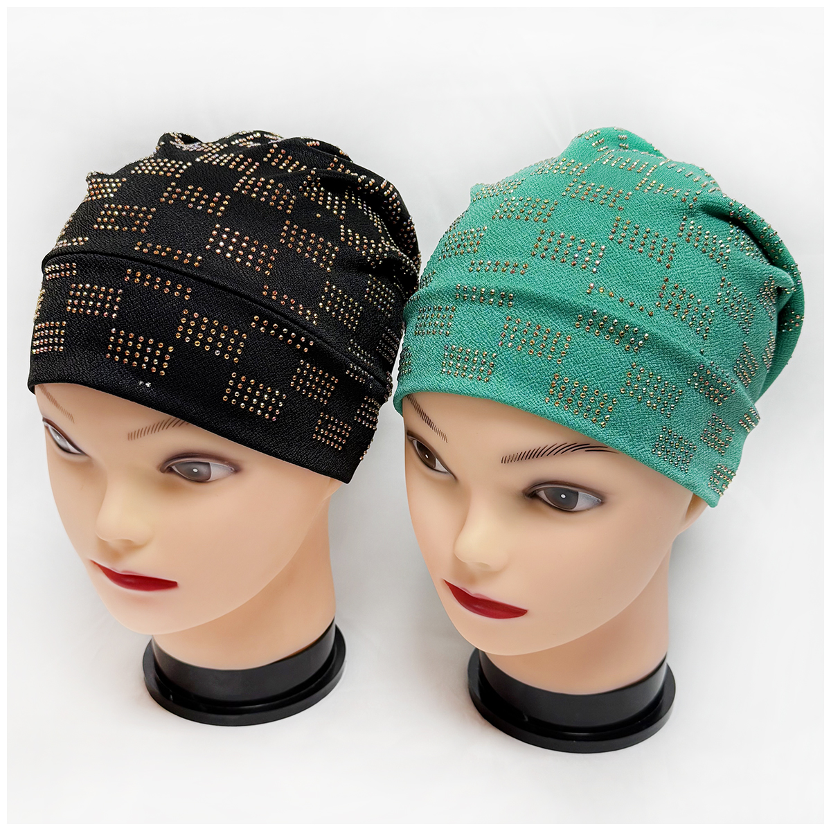 En gros 6/12 pièces commande mode musulmane femme Turban chapeau velours chaud strass solide indien Bonnet cheveux Bonnet casquette pour les femmes