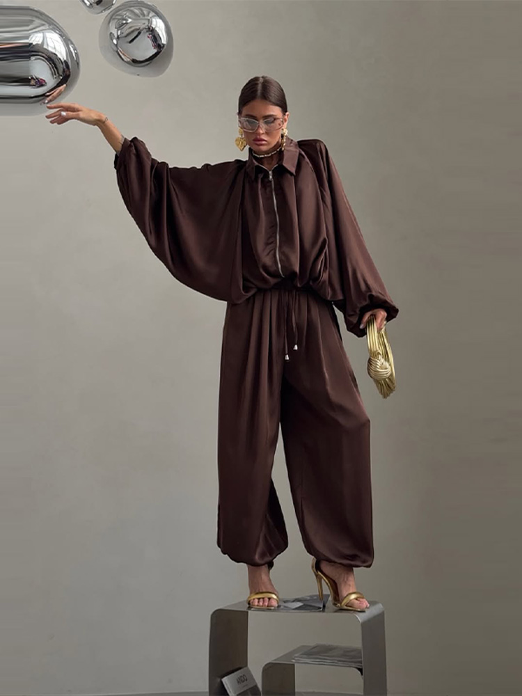 Ensemble décontracté chic en satin pour femme : Manteau à revers et pantalon à taille élastique, manches longues, fermeture éclair, collection Printemps 2026