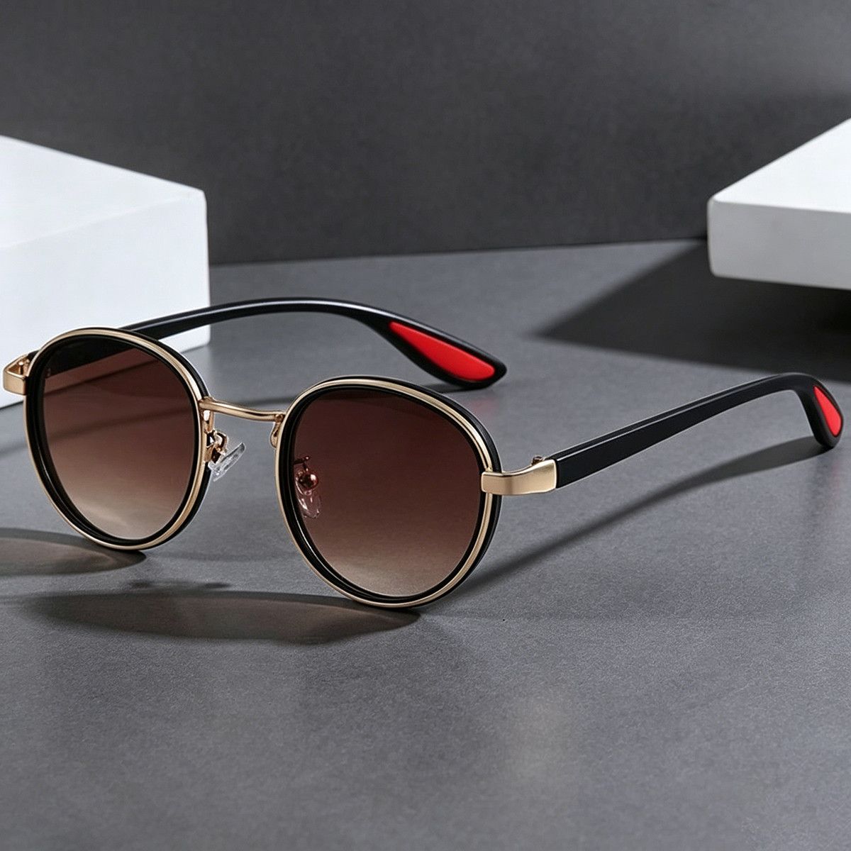Lunettes de soleil ovales rétro pour hommes, monture en métal, protection UV tendance, accessoires solaires polyvalents