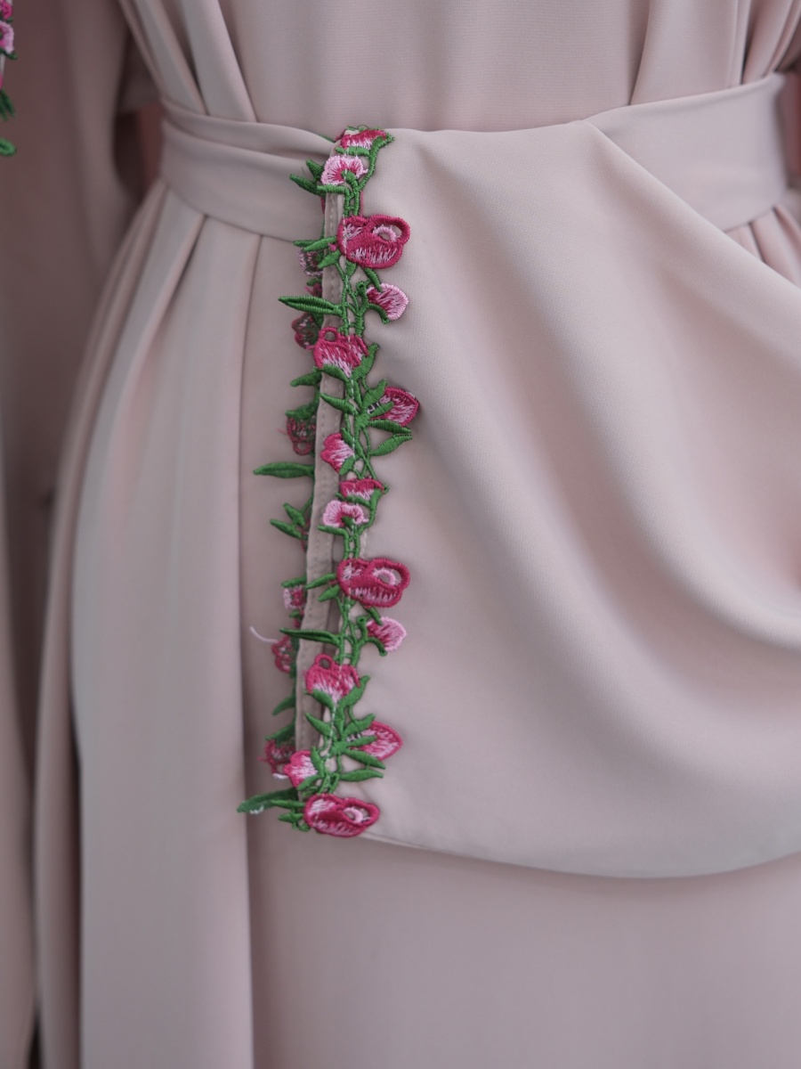 Robe Abaya pour femmes musulmanes de Dubaï avec hijab, broderie florale africaine, patchwork, longues robes, kaftan, robe femme, ensemble de vêtements islamiques