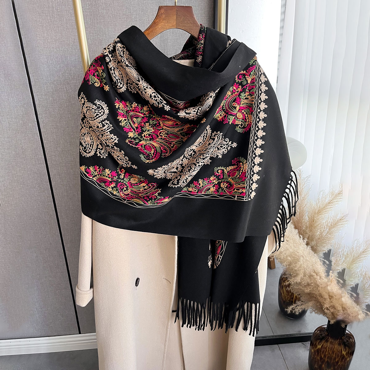 Écharpe chaude en cachemire pour femmes, couverture Pashmina brodée, châle épais, foulard à la mode, Bufanda, Poncho, hiver