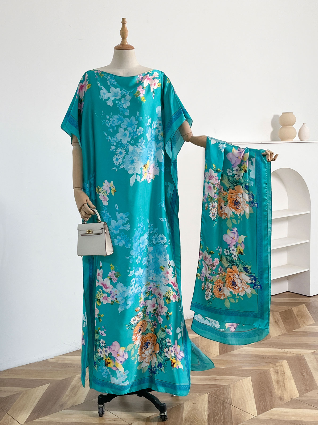 Ensemble abaya et foulard en satin à imprimé floral pivoine vintage, kaftan maxi ample à manches chauve-souris pour femmes musulmanes, idéal pour les vacances d'été et le quotidien