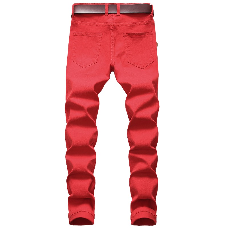 Nouveaux jeans extensibles pour hommes, doté d'un design multi-ribut distinctif et un tissu élastique, vitrine de style individuel.