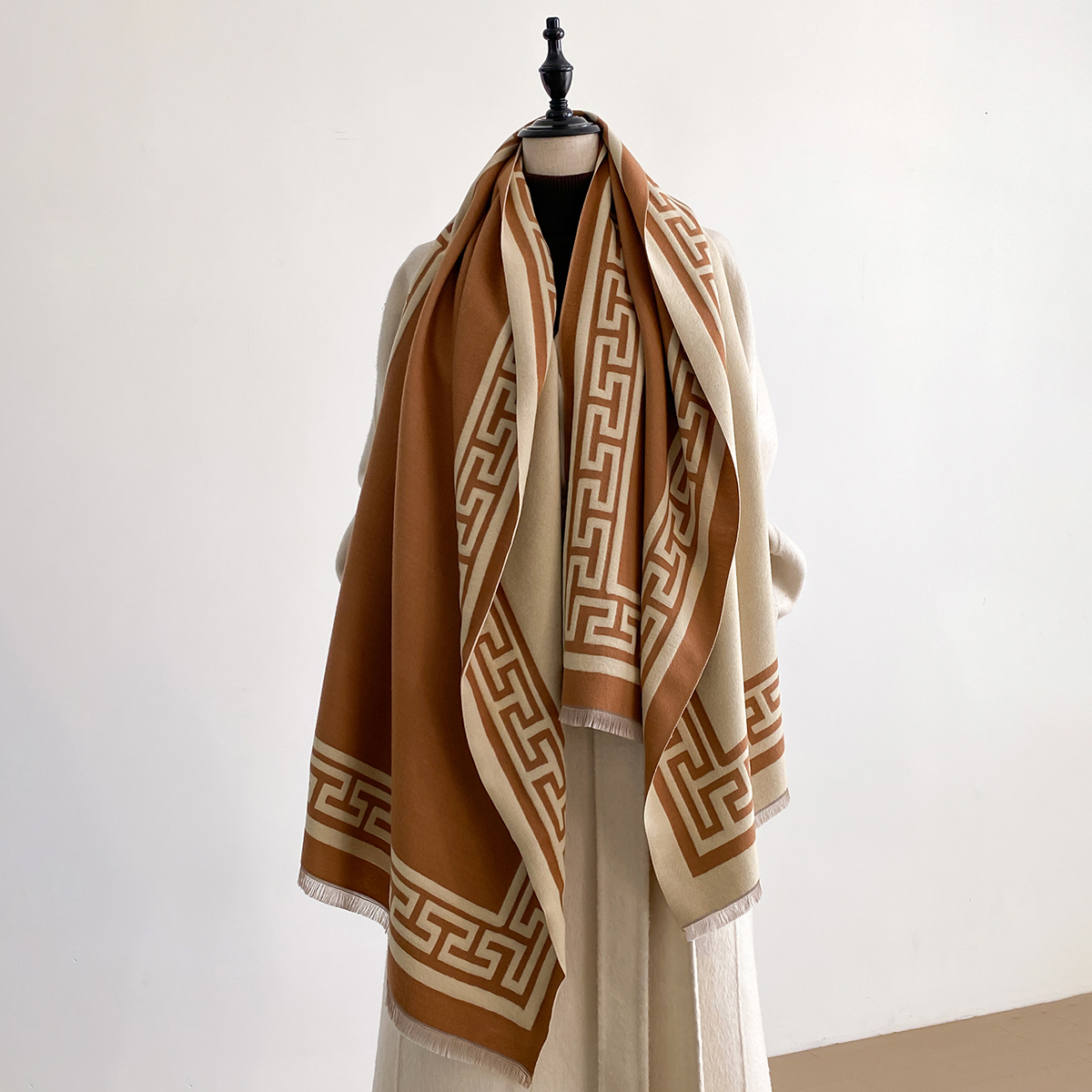 Femmes géométrie imprimé Pashmina châle chaud cachemire foulards de luxe hiver épais couverture Bufanda femme enveloppement Bandana Echarpe Poncho