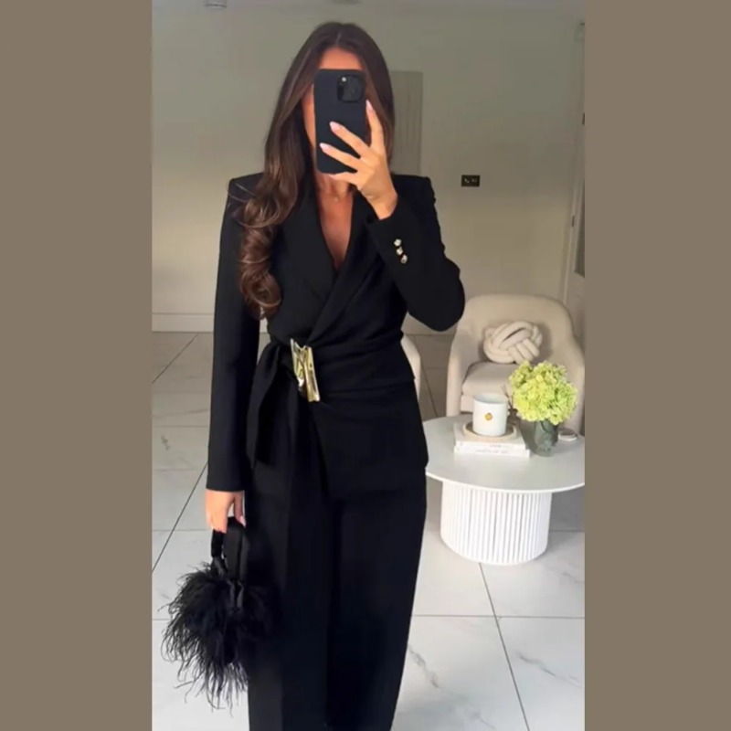 Ensemble tailleur pantalon pour femme, deux pièces, avec blazer à manches longues et pantalon droit, orné de boucles – Tenue chic pour femme