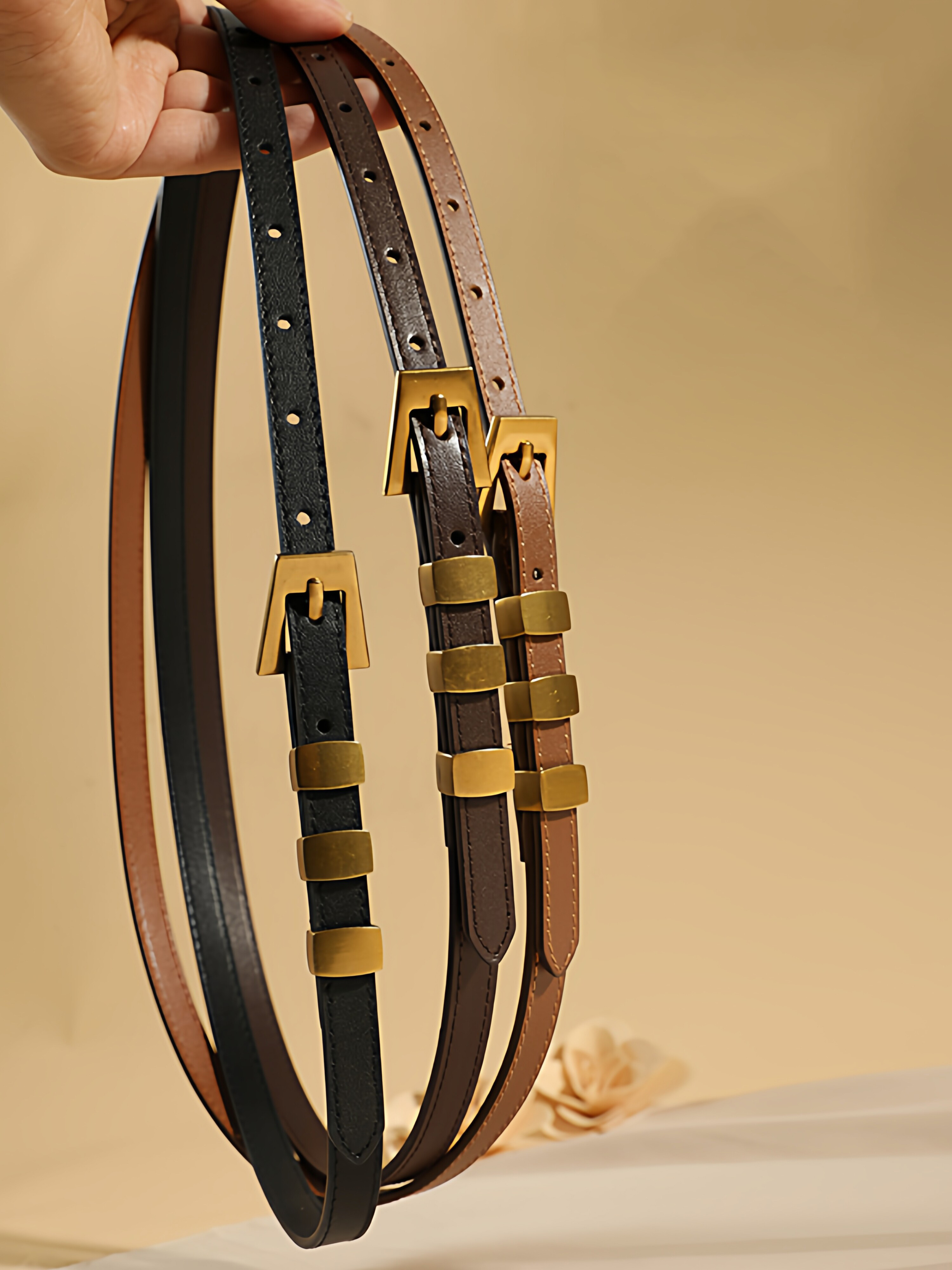 Ceinture skinny décorative en cuir de vachette pour femme, ceinture en cuir structuré doré, ceinture pour jean avec manteau, robe et pull, mode