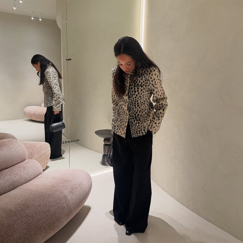 Veste courte pour femme à imprimé léopard, automne-hiver 2026, à simple boutonnage, manches longues, col en fausse fourrure, pour un look tendance au quotidien.