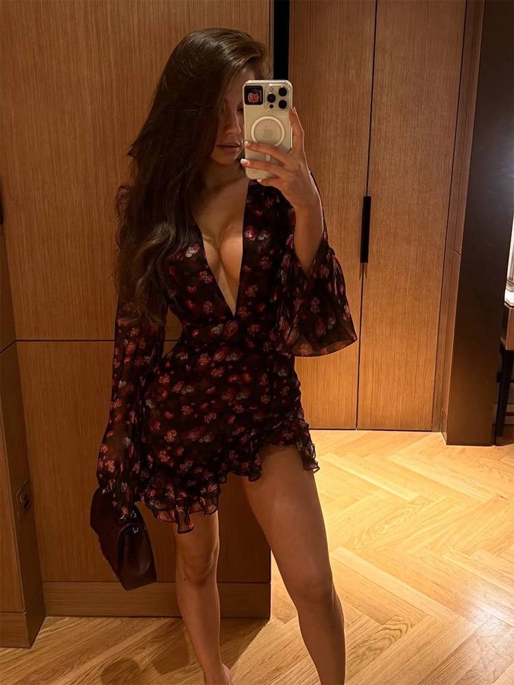 Robe courte élégante à volants peints de fleurs pour femmes, chic, manches longues, col en V profond, robe courte ajustée en A, robe de vacances pour femme 2026