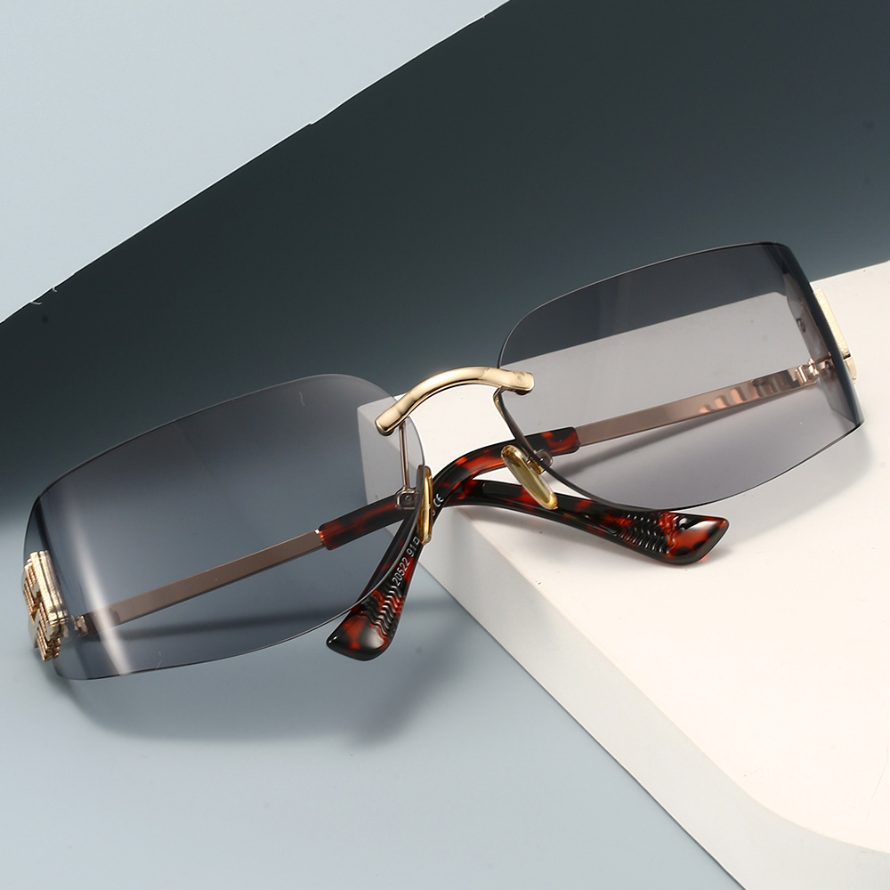 Nouvelles Lunettes de Soleil Haut de Gamme 2026 pour Femme – Sans Monture, Courbées, Protection Oculaire et Anti-UV pour Voyage et Randonnée (Gafas)