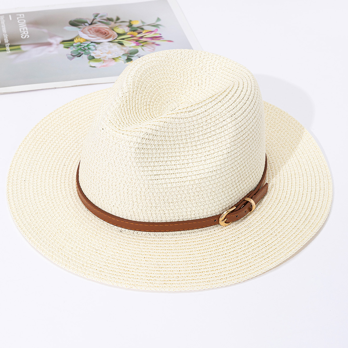 Chapeau de paille Panama, chapeau haut-de-forme jazz féminin, chapeau de protection solaire et pare-soleil tissé à la mode pour hommes et femmes, printemps et été