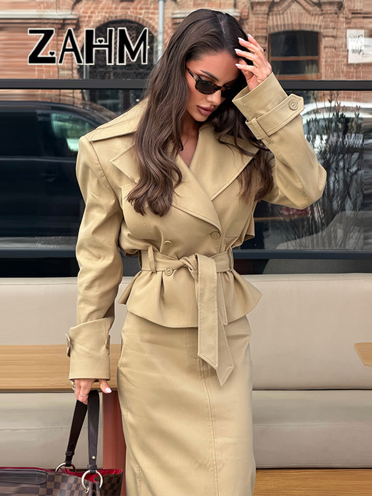 Ensemble élégant pour femme : Manteau uni, jupe longue, haut à manches longues avec revers et laçage, collection automne 2026, tenue féminine tendance