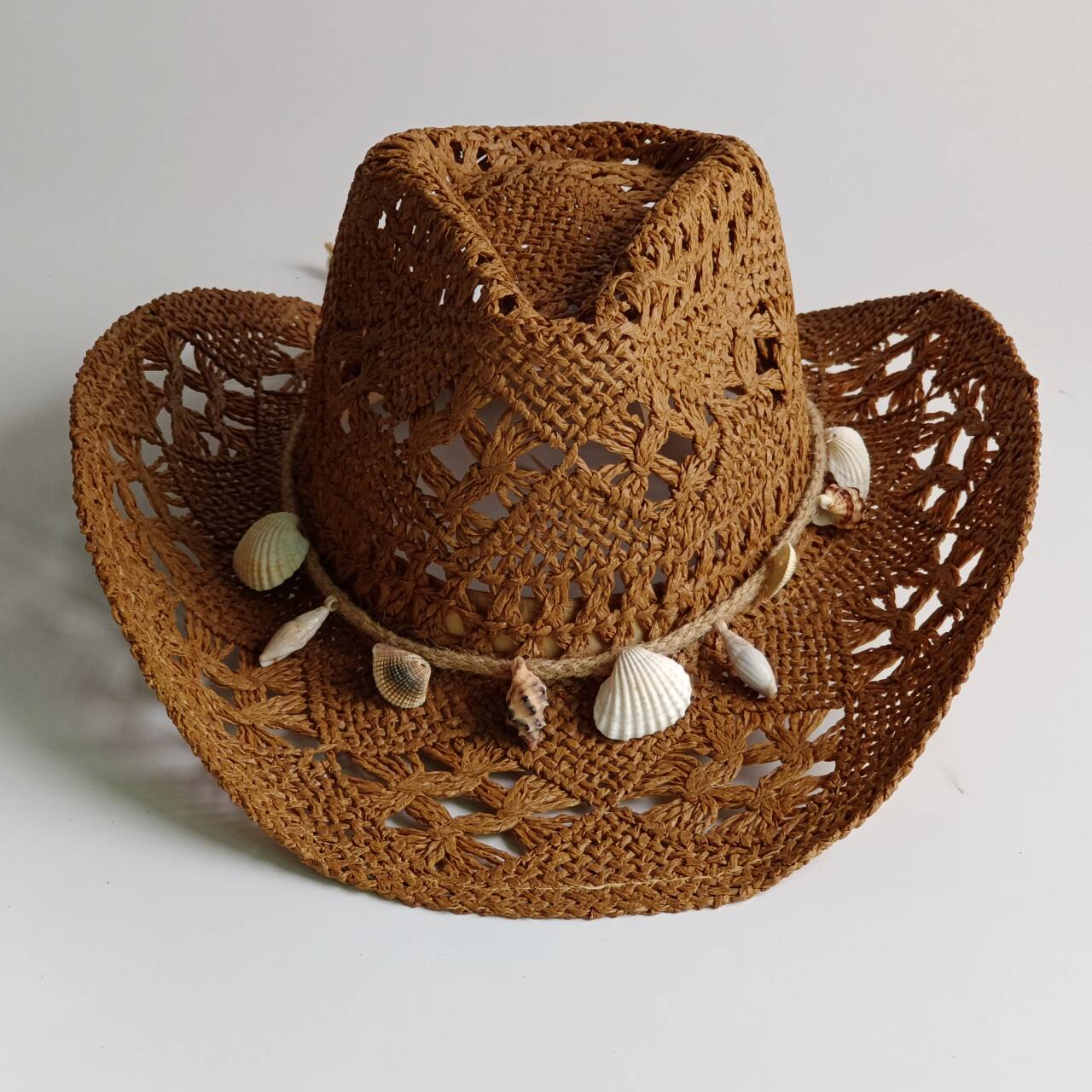 Chapeau de soleil bohème d'été en paille avec perles en bois et coquillages, style western pour femmes et hommes, chapeau de cowboy