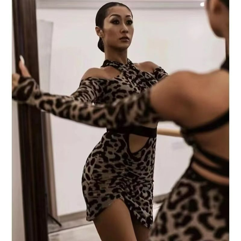 Femmes robe de danse latine Sexy à manches longues imprimé léopard haut dos nu femme Dancewear Cha Cha Rumba salle de bal compétition moulante