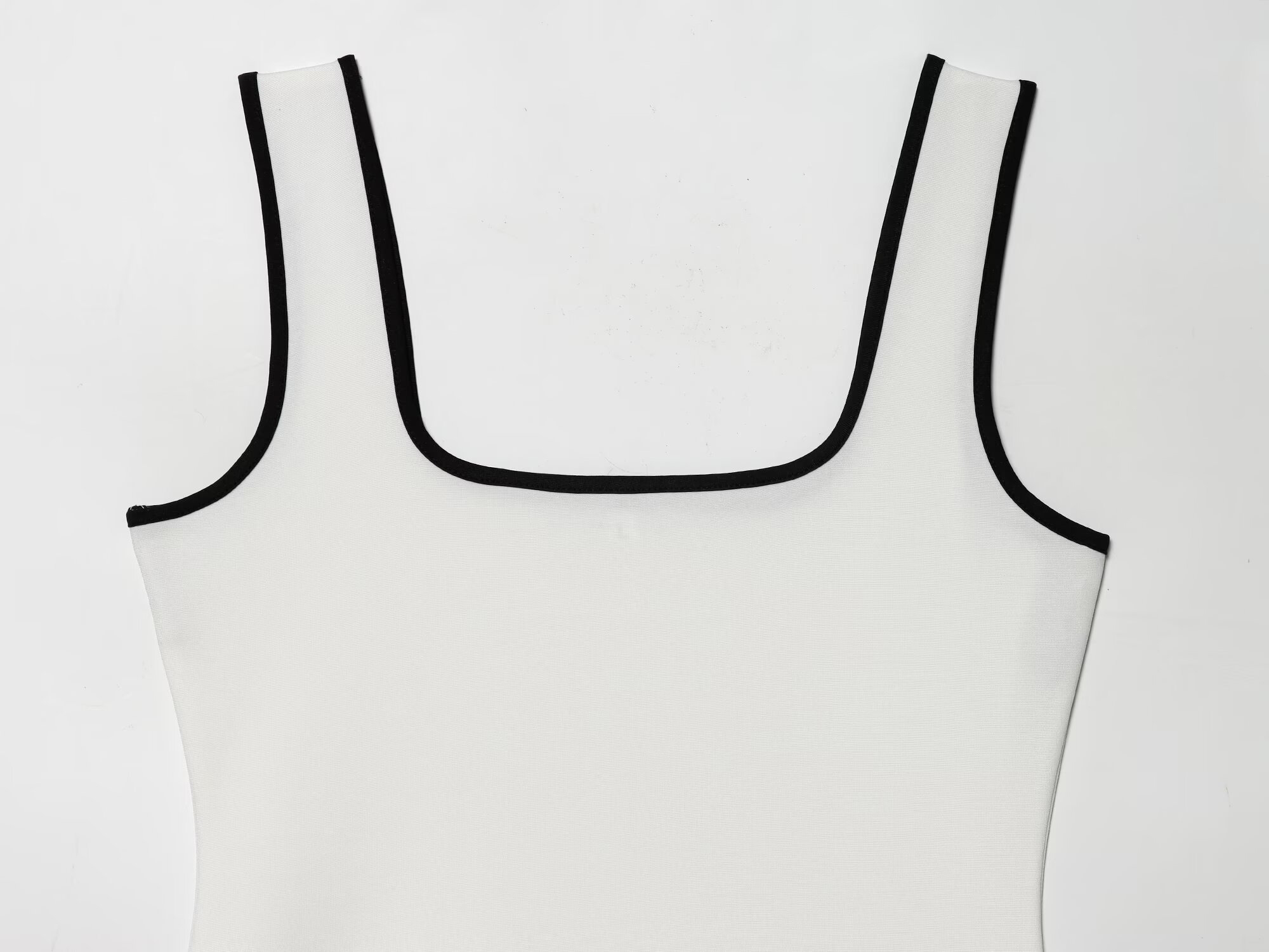 Robe courte sans manches pour femmes, style européen et américain, vêtements pour femmes, broderie de perles artificielles, nouvelle collection hiver 2025