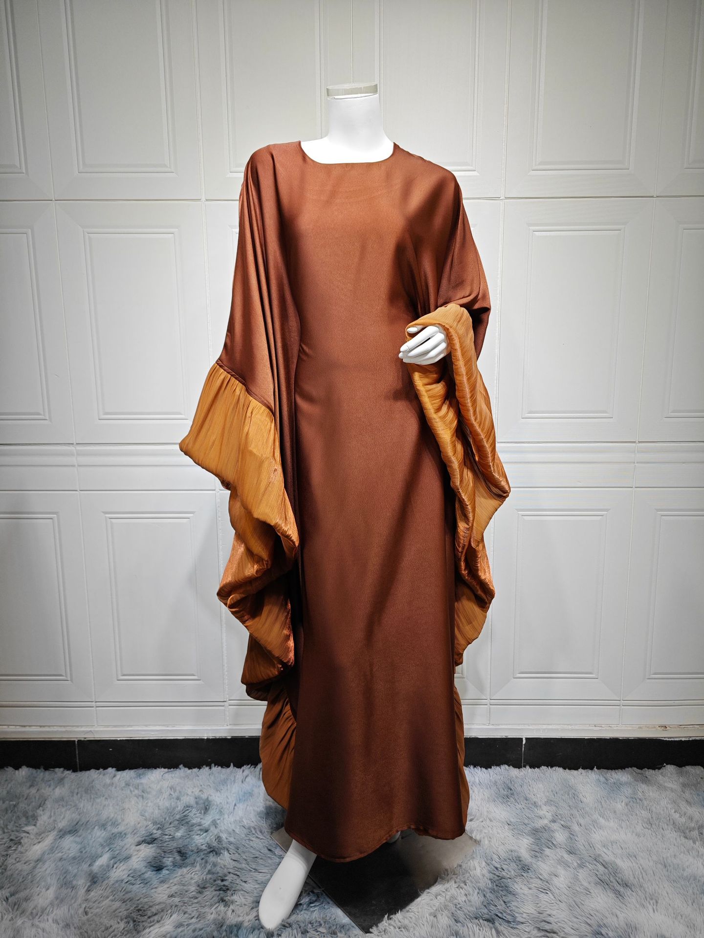Eid musulman Abaya femmes Robe Satin manches chauve-souris robes Largos robes de soirée arabe longue Robe maroc dubaï caftan soyeux Jalabiya