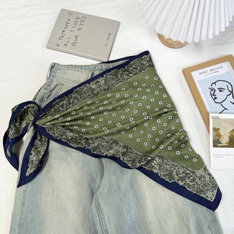 Écharpe triangulaire verte rétro style coréen, polyvalente, au style raffiné et élégant, accessoire de mode inspiré du style Old Money