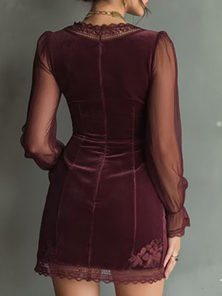 Robe de soirée élégante en velours bordeaux pour femme, mini-robe moulante à manches cloche en dentelle transparente, col en V, robe courte chic pour cocktail