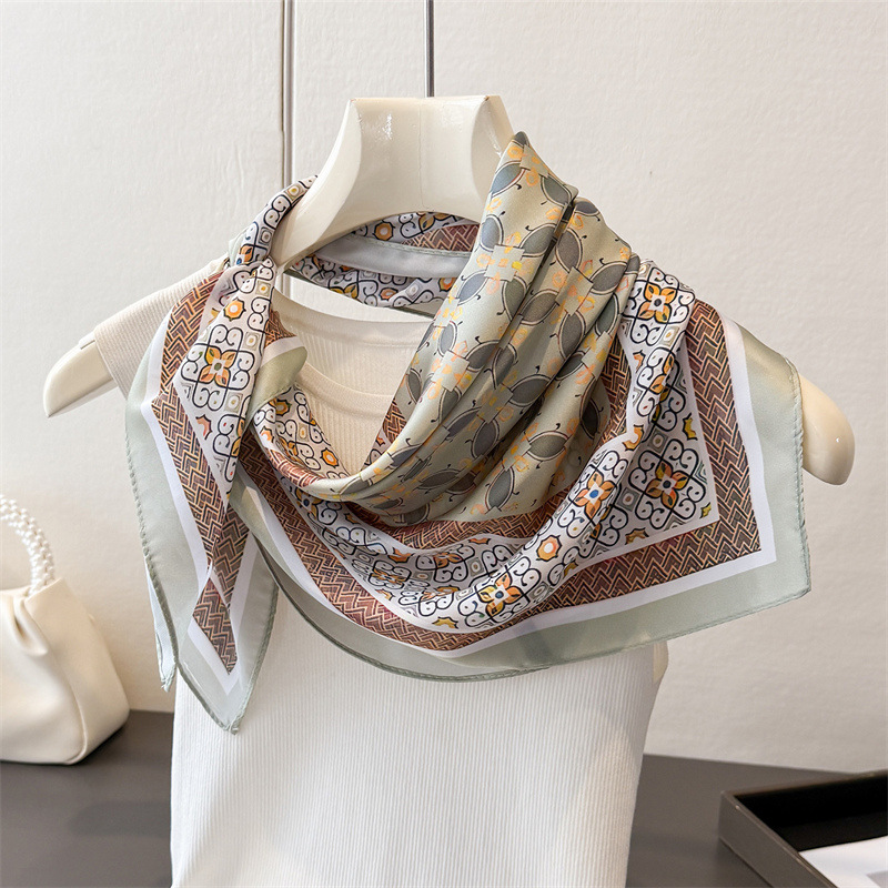 Nouvelles écharpes carrées imprimées 2026 en satin doux imitation soie pour femmes, bandanas de luxe, hijabs, foulards élégants, châles et étoles