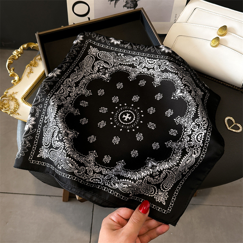 Écharpe carrée en Satin imprimé Paisley pour femmes, écharpe de luxe en Imitation soie, respirante, coupe-vent, accessoire de mode