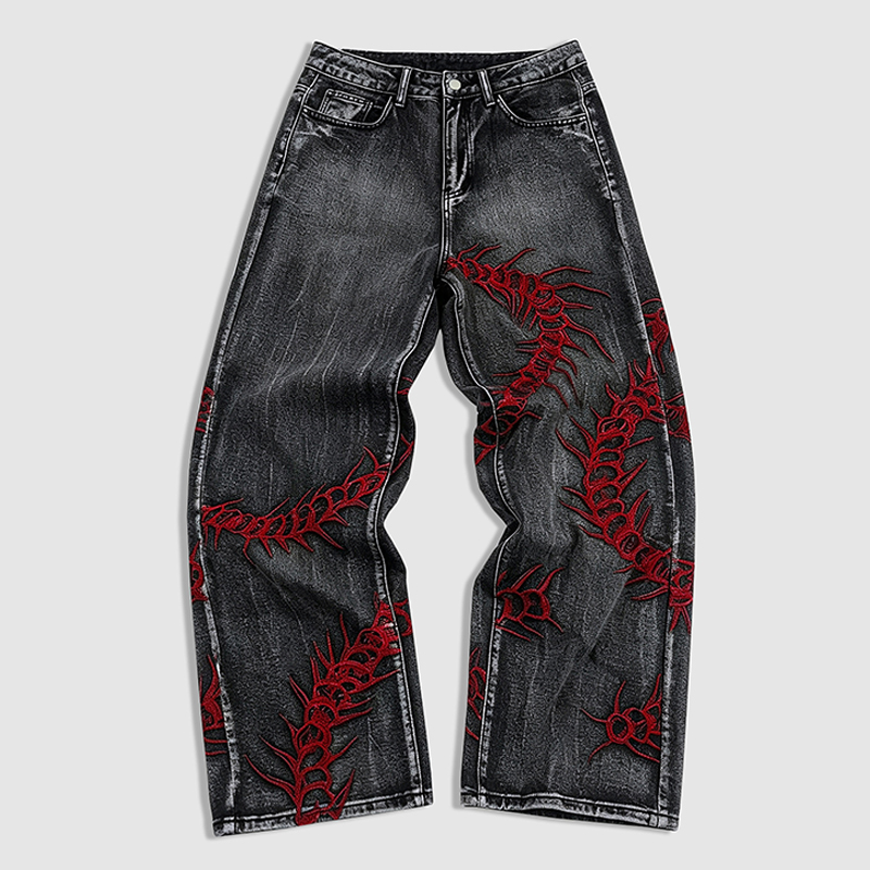 Jean brodé rouge à motifs d'épines, style industriel lourd européen et américain, pour hommes, noir délavé, pantalon de rue personnalisé.