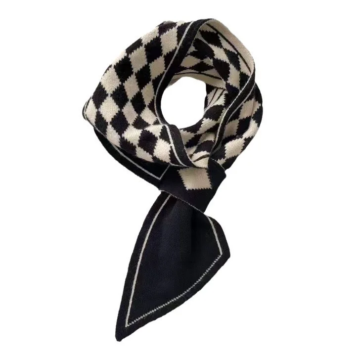 Écharpe tricotée pour femmes, offre spéciale de la saison, nouveau Triangle d'hiver, Protection du cou, petit chauffe-cou, motif à carreaux, polyvalent, chaud