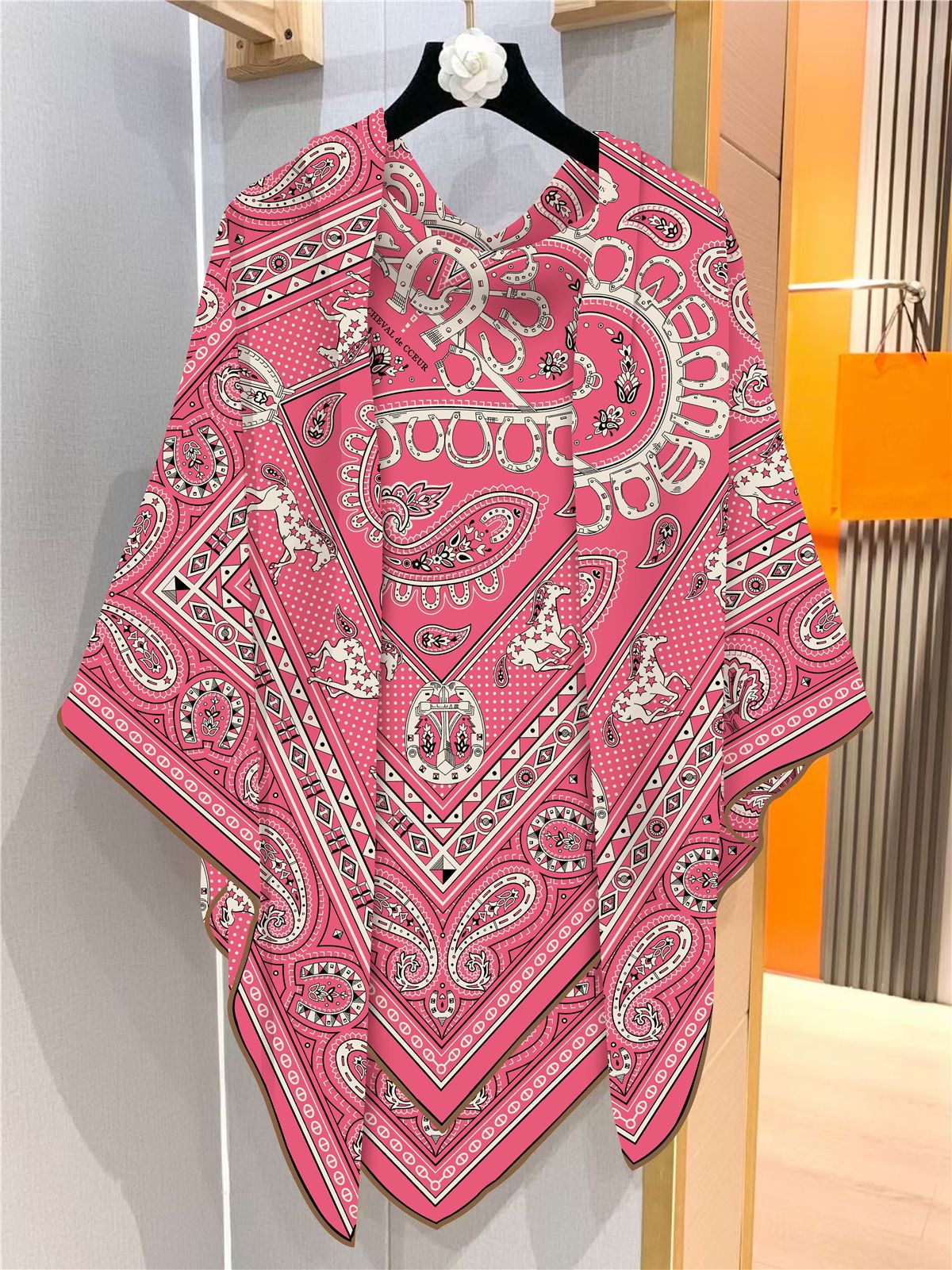 130CM 30% soie 70% cachemire écharpe concepteur de luxe Pashmina châles pour femmes carrés bords roulés à la main étole couverture grand Poncho