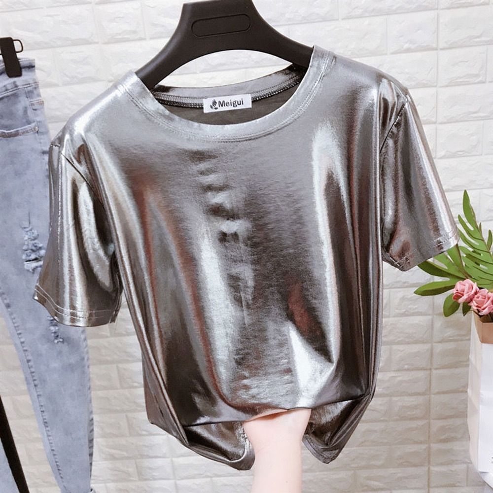 T-shirt d'été tendance en soie brillante à manches courtes, coupe ample, idéal pour la danse, pour femme