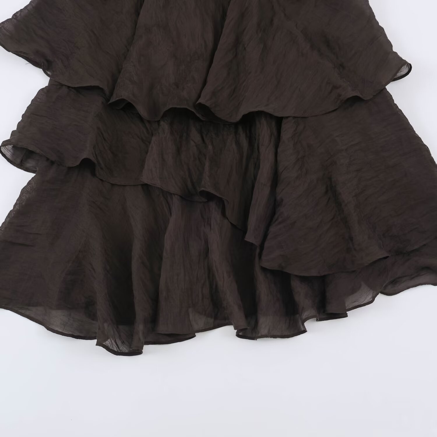 Robe sans manches à col suspendu pour femmes BSAY, avec plusieurs couches et bords à volants, robe de plage fluide, robe décontractée d'été pour les vacances