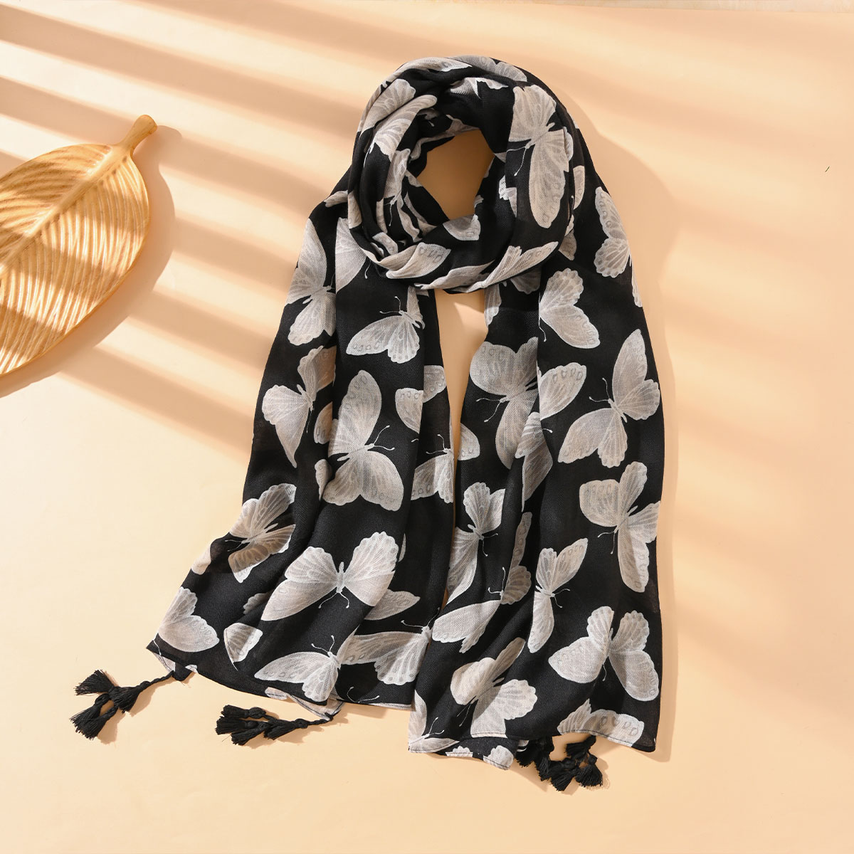 Nouveau Style femmes élégant foulards floraux châles multicolores Bandana Design de mode Style hawaïen gland Protection solaire châles