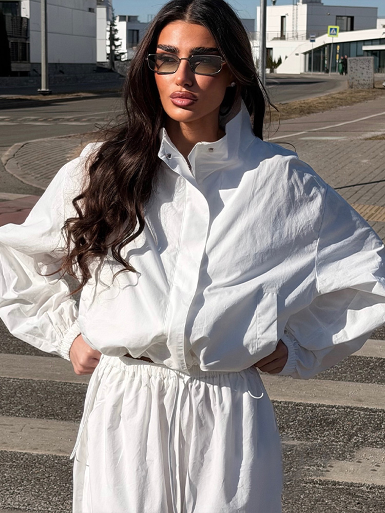 Ensemble décontracté deux pièces pour femme : veste coupe-vent ample et pantalon large à taille élastique – Survêtement, tenue de détente, streetwear