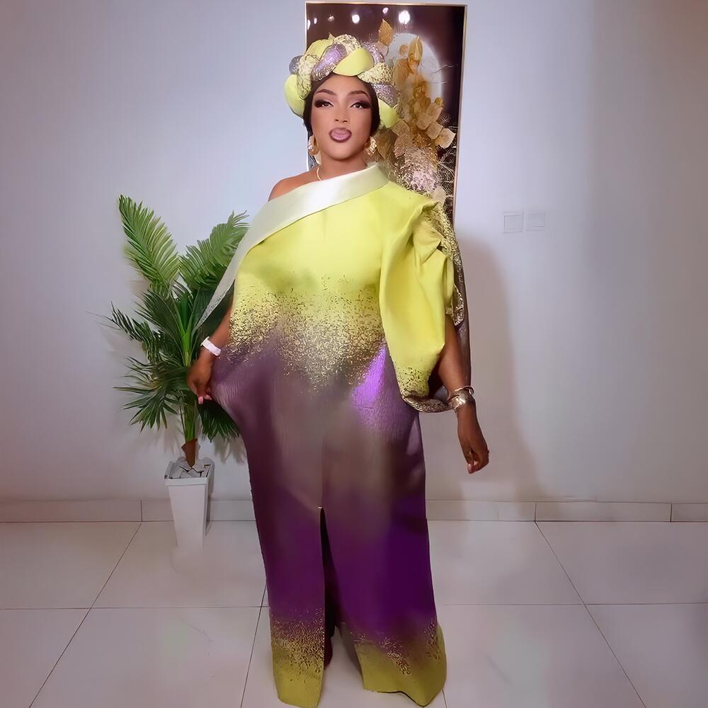 Robe Boubou pour femmes nigérianes en tissu exquis et luxueux avec foulard - Vêtements africains traditionnels pour femmes