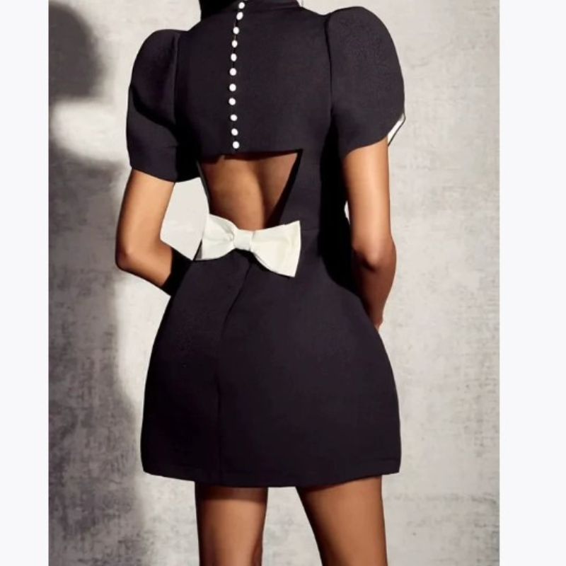 Mini jupe élégante à col mi-haut pour femme, robe de soirée blanche, nœud tridimensionnel, dos creux, robe courte, été