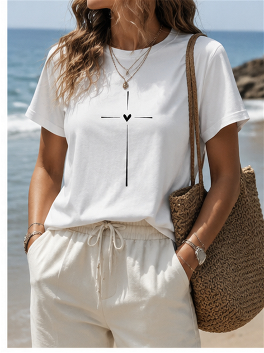 T-shirt de sport décontracté pour femmes, col rond, T-shirt simple et artistique avec motif croix et cœur, esthétique artistique